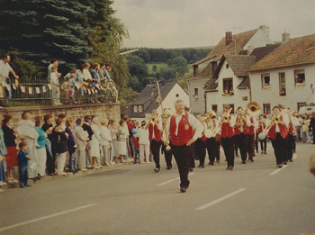 750_Jahre_SpielmannszugFroeschen_350